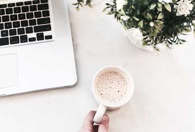 跨越年龄界限的真挚爱情：老李与王阿姨的故事